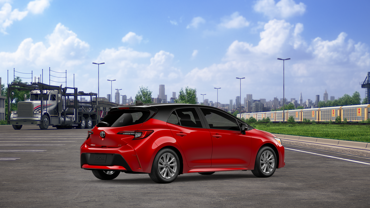 2027 Toyota Corolla Hatchback SE
